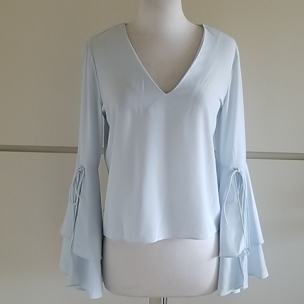 storee pale blue heavy crepe V-Neck blouse,NWT, M